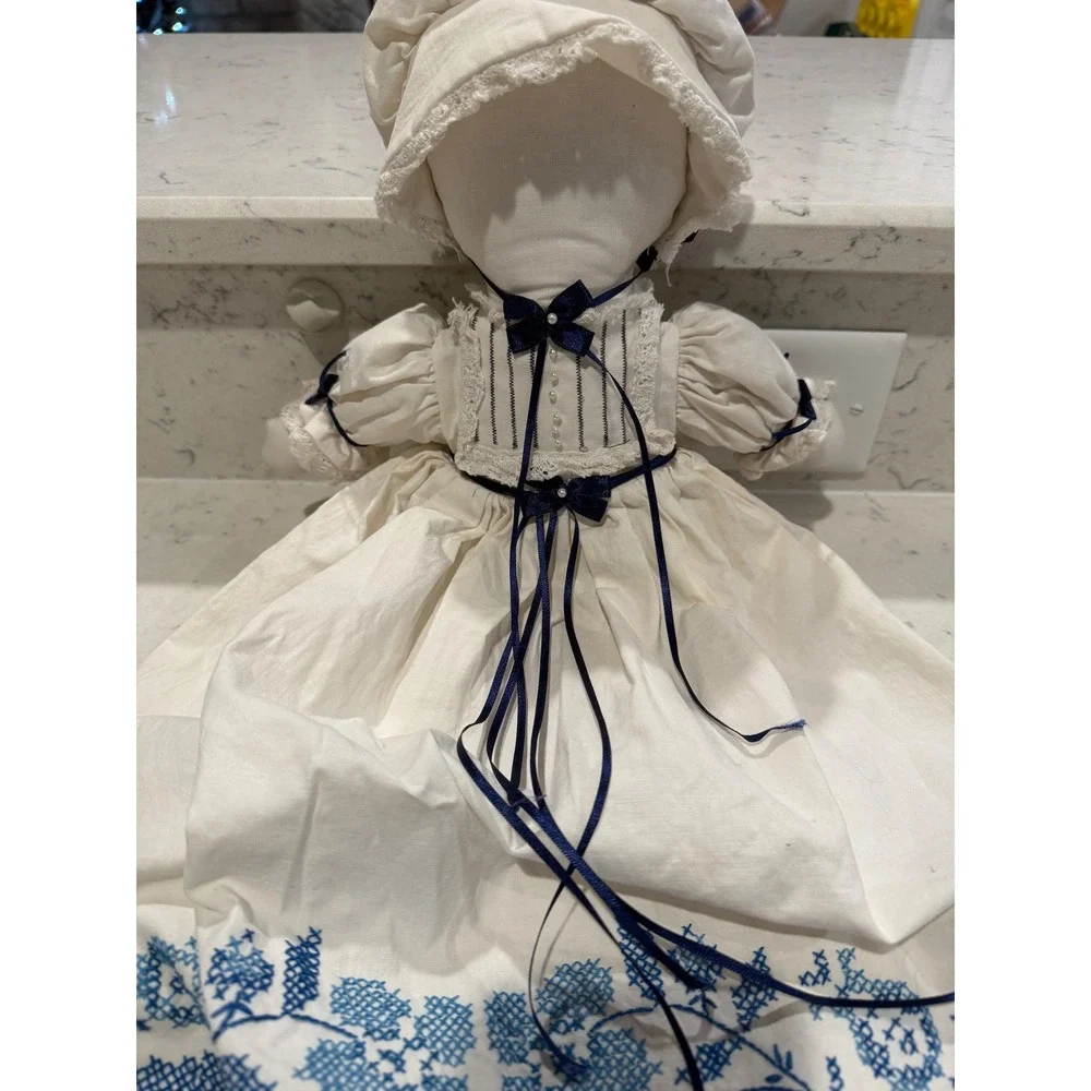 N/A charming vintage